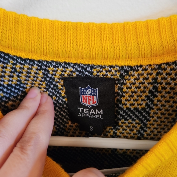 Green bay packers sweater, size small - Picture 3 of 5